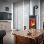 Wellenbrecher Sauna - Whirlpool - Kamin - Wlan - Wii - Bis 6 Personen Appartement Glowe