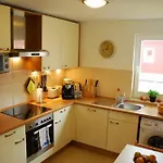 Appartement Wellenbrecher Sauna - Whirlpool - Kamin - Wlan - Wii - Bis 6 Personen Glowe