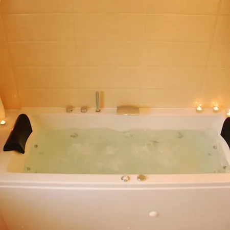 Wellenbrecher Sauna - Whirlpool - Kamin - Wlan - Wii - Bis 6 Personen Glowe