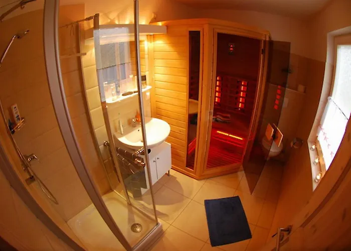 Wellenbrecher Sauna - Whirlpool - Kamin - Wlan - Wii - Bis 6 Personen *