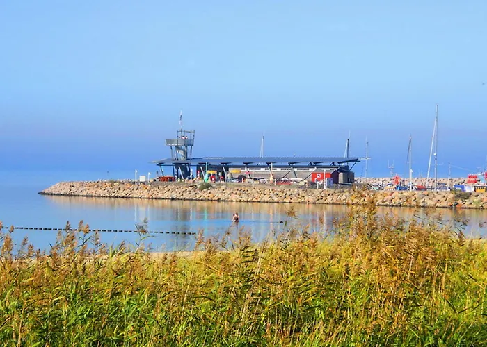 Wellenbrecher Sauna - Whirlpool - Kamin - Wlan - Wii - Bis 6 Personen Apartment Glowe